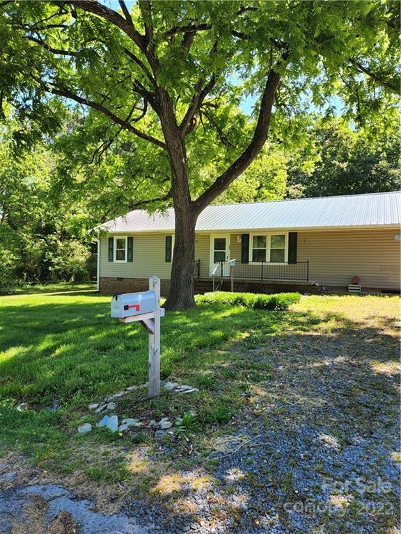 541 Daniel St., Denton, NC 27239