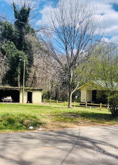 620 Poplar St., Statesville, NC 28677