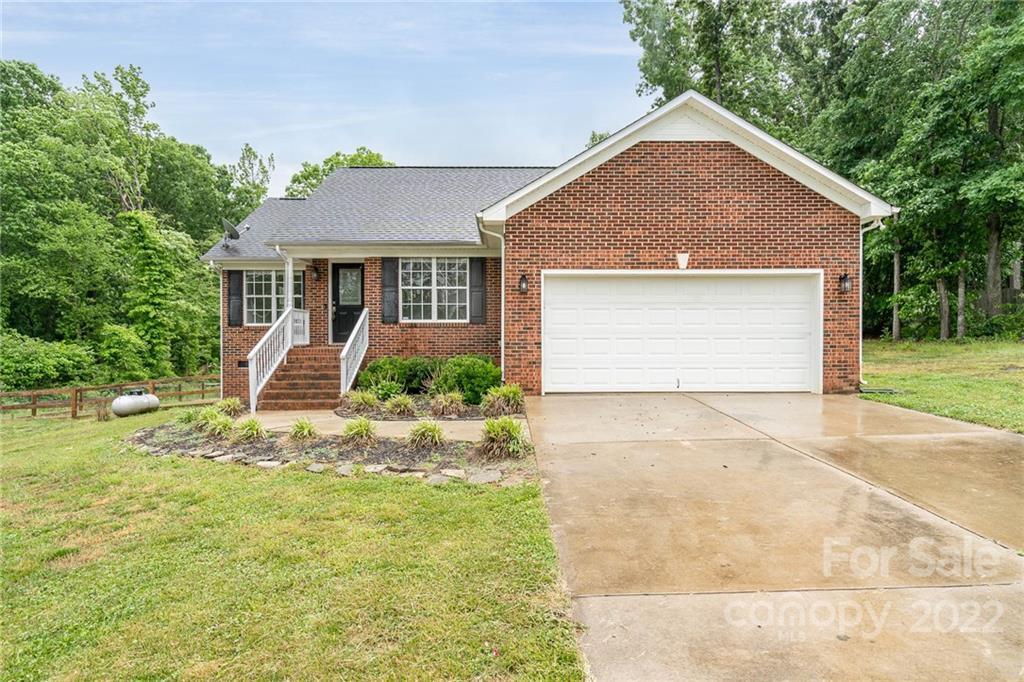 3708 Lawrence Ct., Monroe, NC 28110