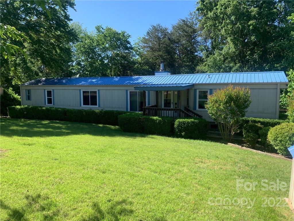 4084 Fallen Pine Rd., Sherrills Ford, NC 28673