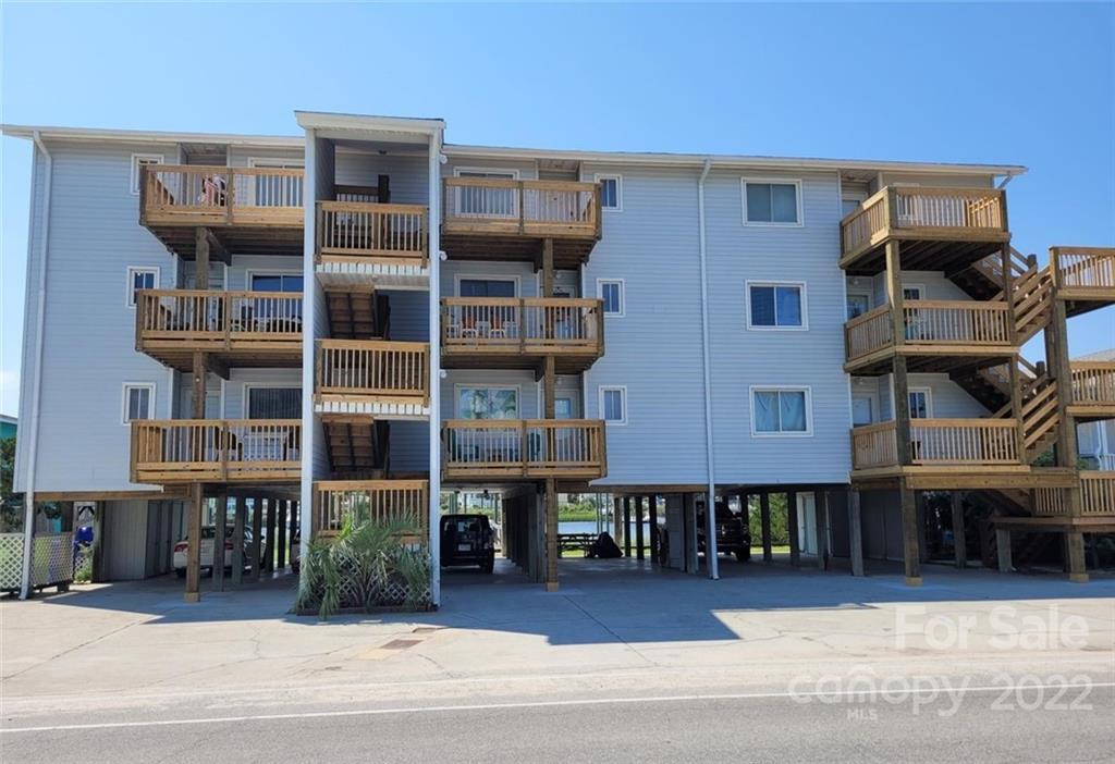 709 Canal Dr., Carolina Beach, NC 28428
