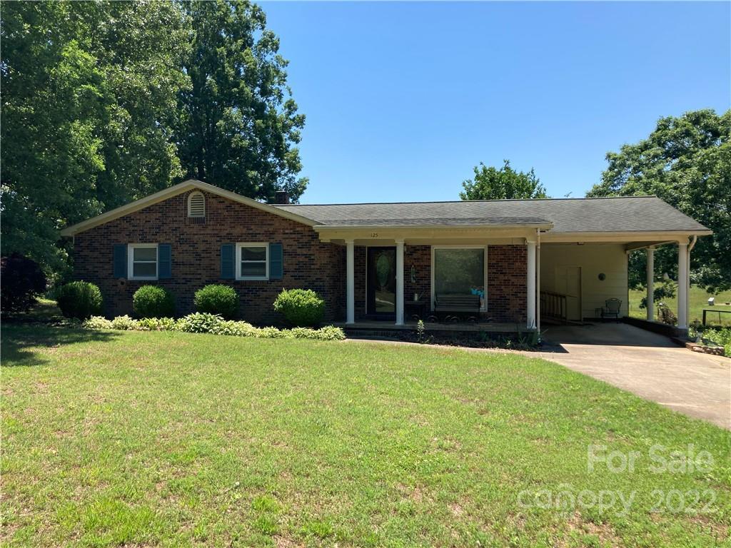 126 Don Brackett Dr., Lawndale, NC 28090