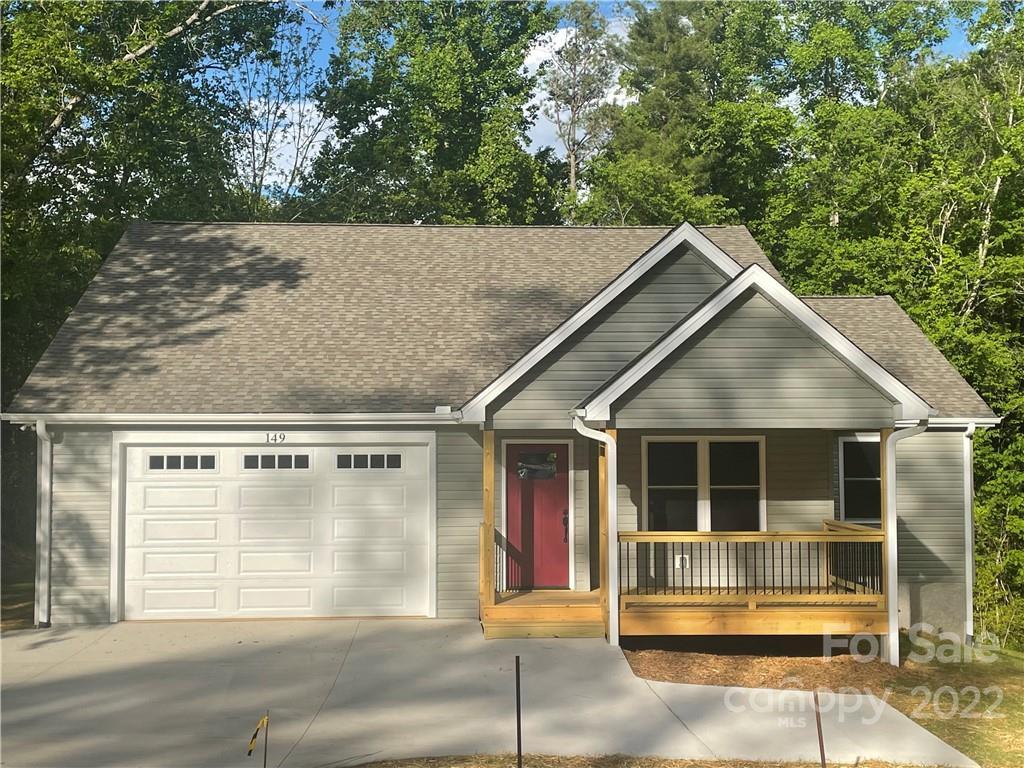 149 Old Farm School Rd., Asheville, NC 28805