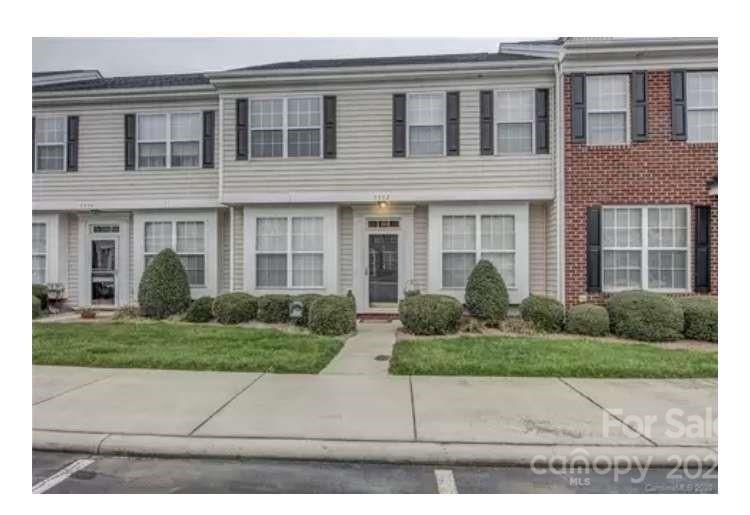 7572 Bluff Point Ln., Denver, NC 28037