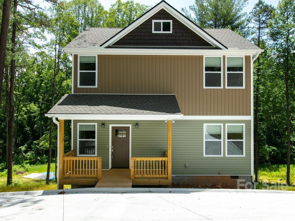 107 Mears Ridge Dr., Asheville, NC 28806