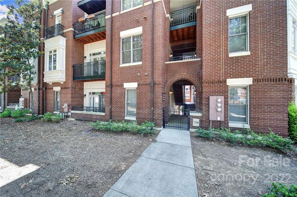 760 N Davidson St. #1103, Charlotte, NC 28202