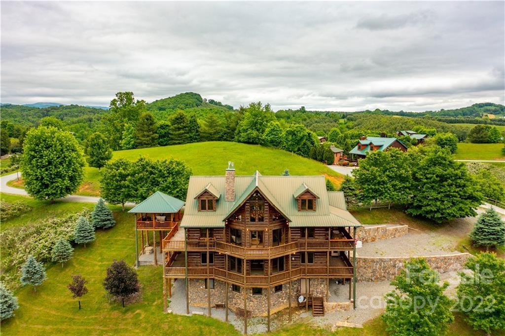 2 Turning Leaf Ln., Piney Creek, NC 28663