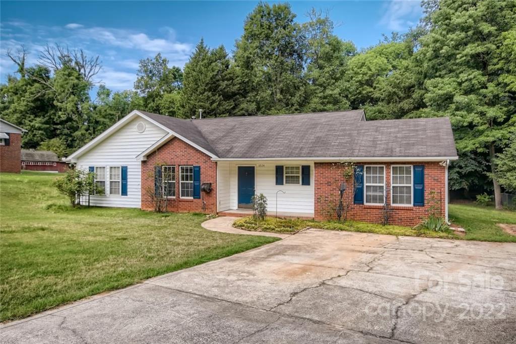 1024 Ashford St., Charlotte, NC 28214