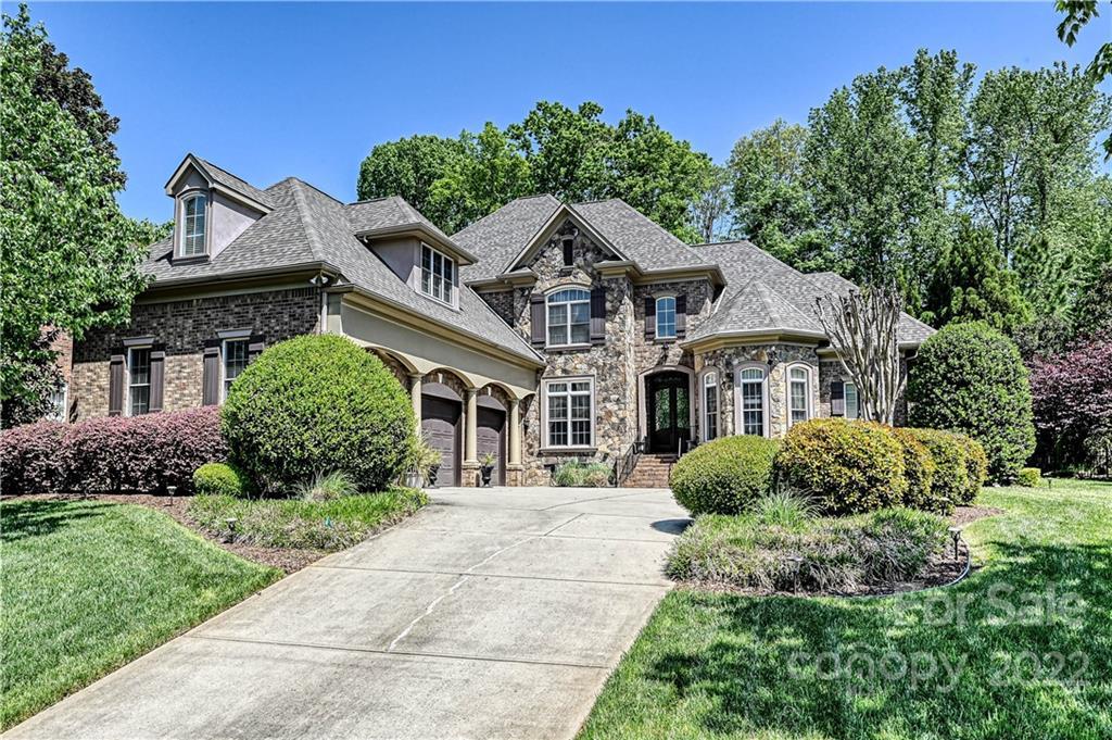 7008 Camrose Crossing Ln., Matthews, NC 28104