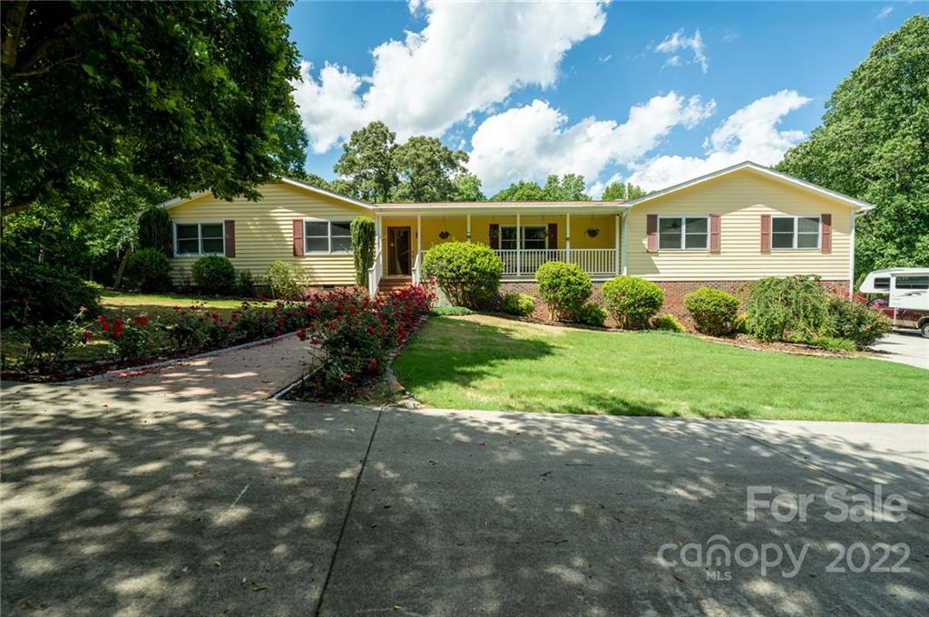 7720 Kinross Dr., Oak Ridge, NC 27310