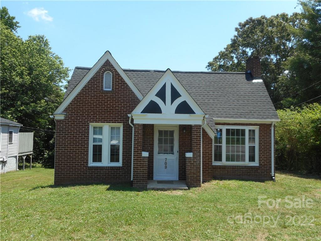 709 Oakshade Ave., Kannapolis, NC 28083