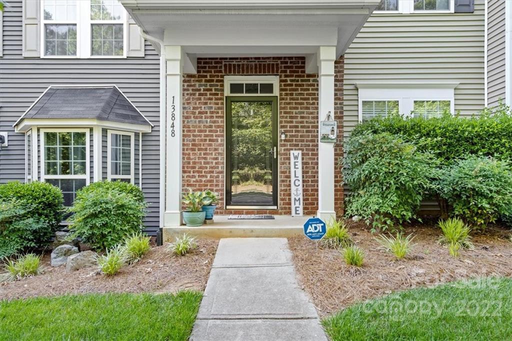 13848 Cypress Woods Dr., Huntersville, NC 28078