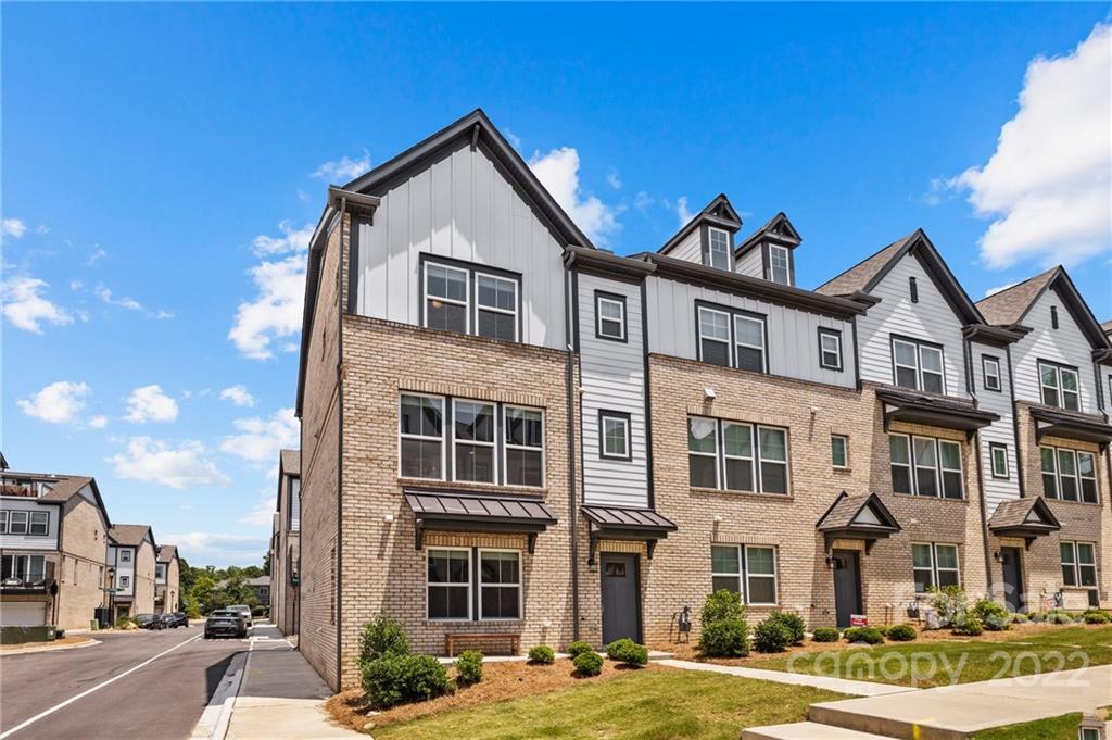 310 Hastings Run Dr., Charlotte, NC 28211