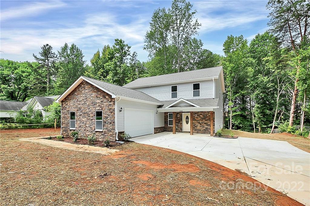 7313 Cedarbrook Dr., Charlotte, NC 28215