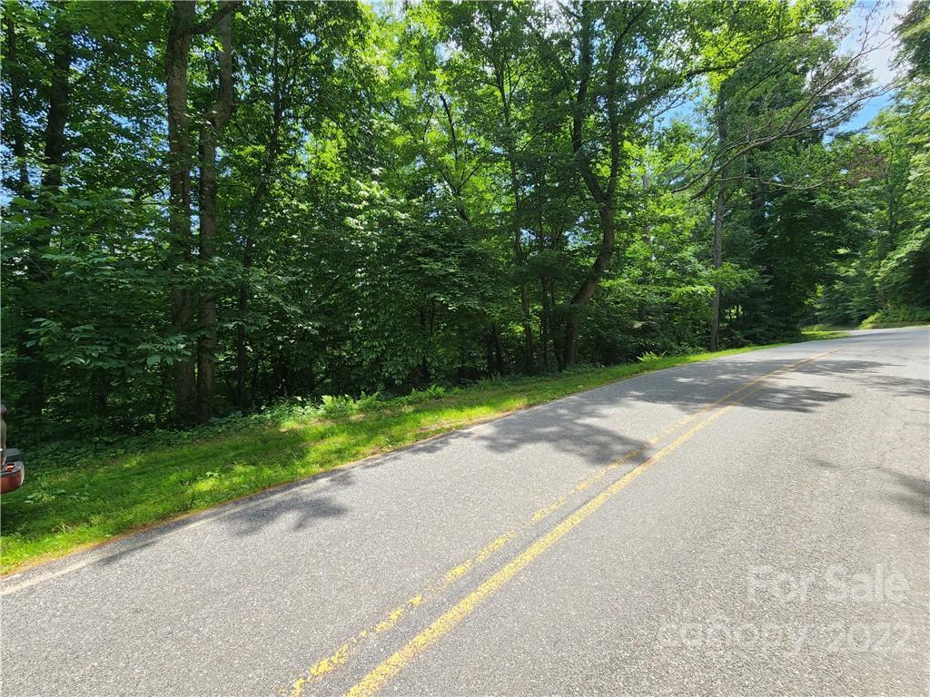 6232 White Oak Rd., Waynesville, NC 28785