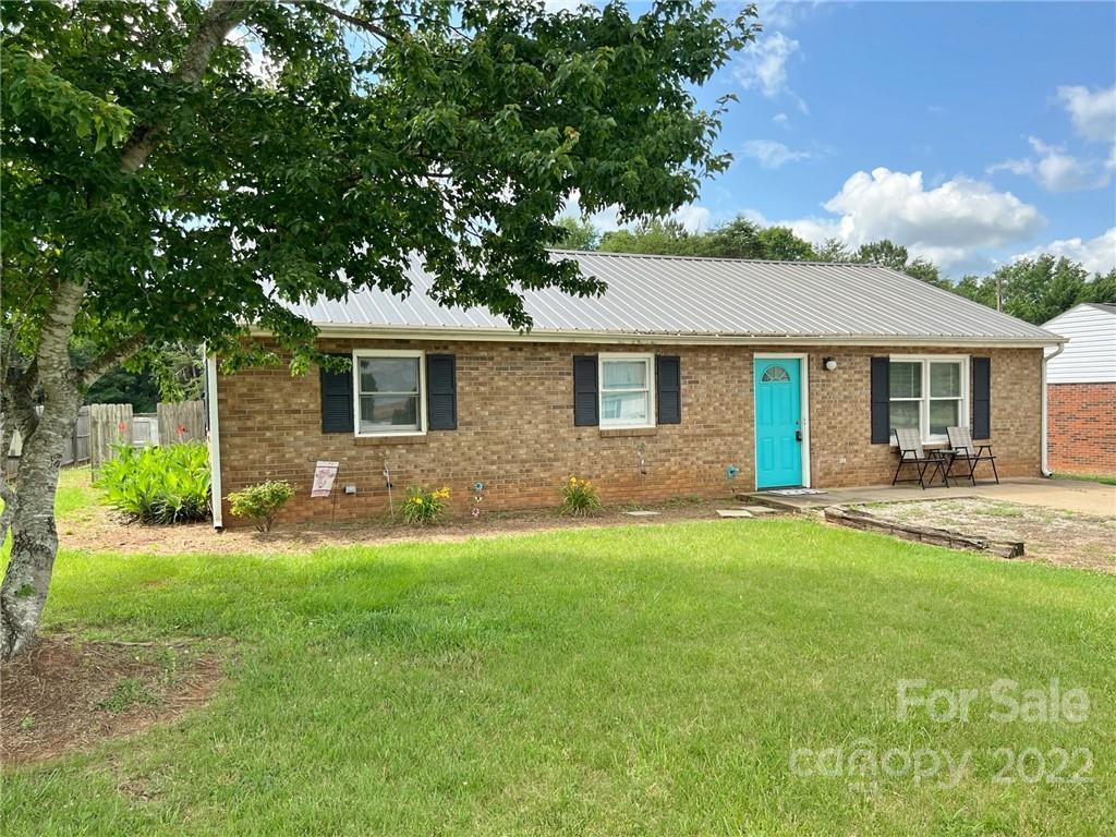 180 Tiney Rd., Ellenboro, NC 28040