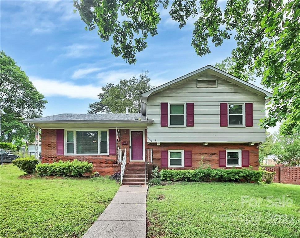 1900 Weststone Dr., Charlotte, NC 28208