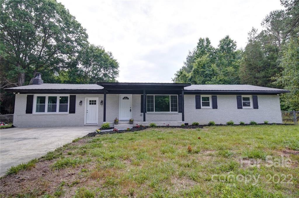 955 Lakeview Rd., Salisbury, NC 28147