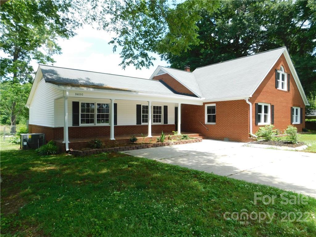 9600 Pembroke Rd., Huntersville, NC 28078