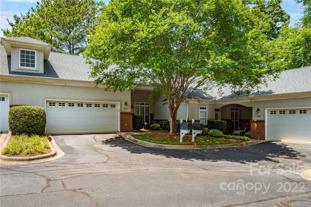 8828 Legacy Lake Ln., Charlotte, NC 28269