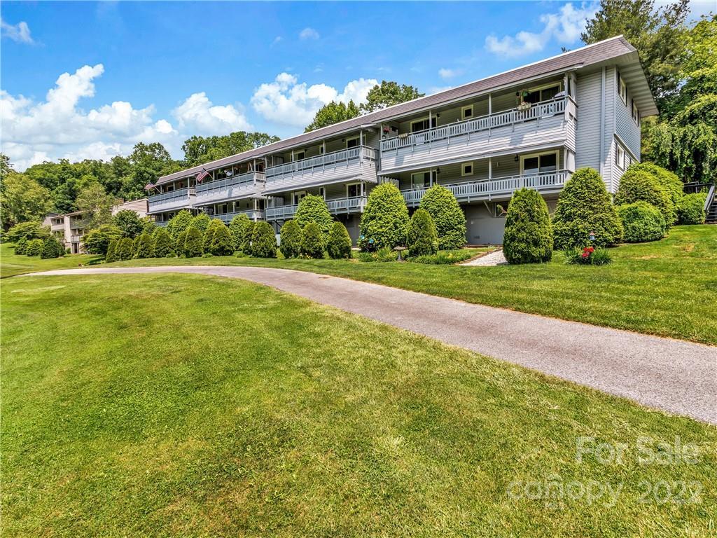263 Fairway Ln. #Unit B, Spruce Pine, NC 28777