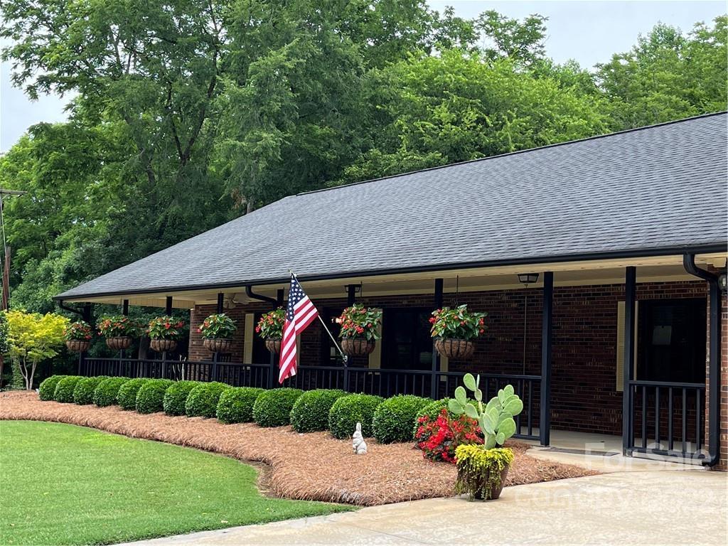 224 Lowland Dairy Rd., Mount Holly, NC 28120