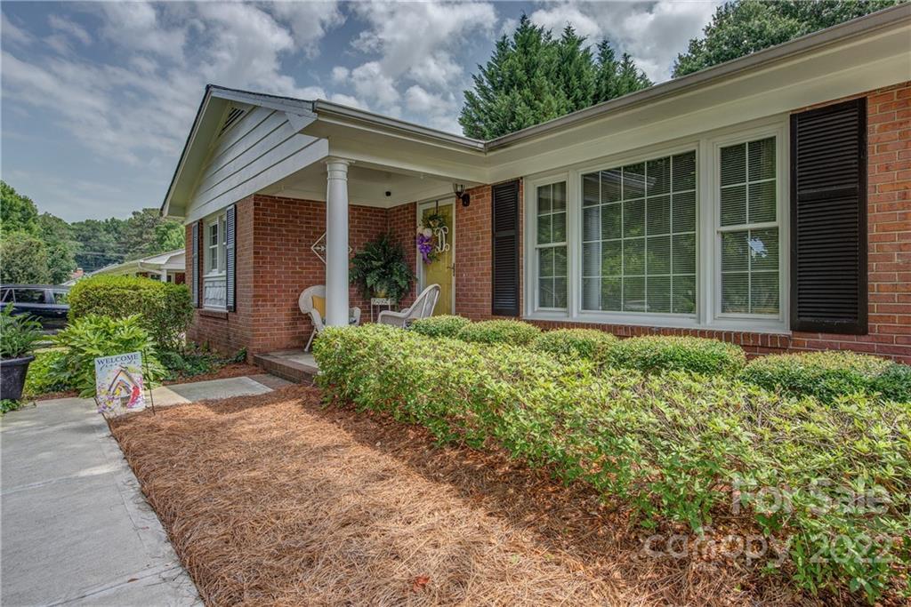 1938 Echo Ln., Gastonia, NC 28052