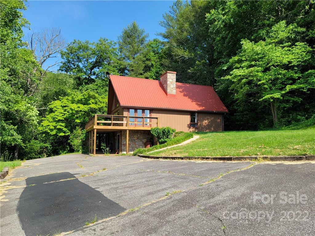 1292 Little Savannah Rd., Sylva, NC 28779