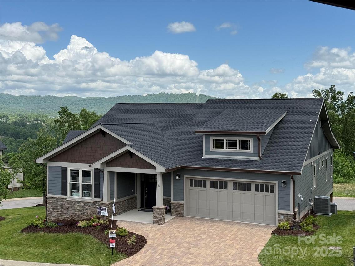 175 Waightstill Dr., Arden, NC 28704
