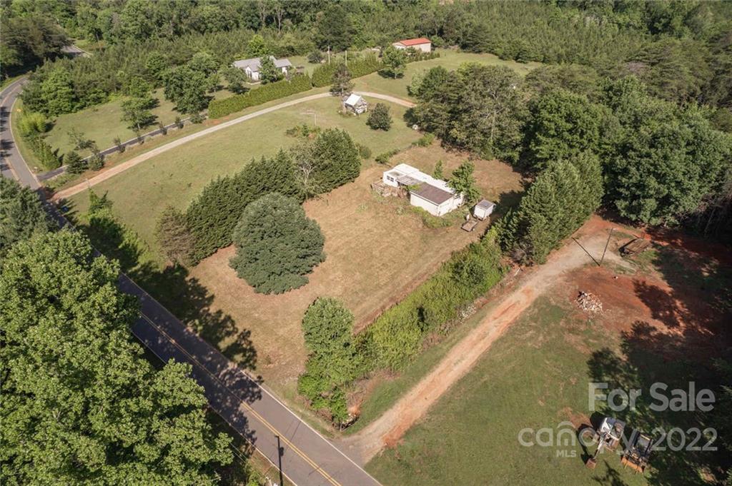 6818 Ingleside Dr., Sherrills Ford, NC 28673