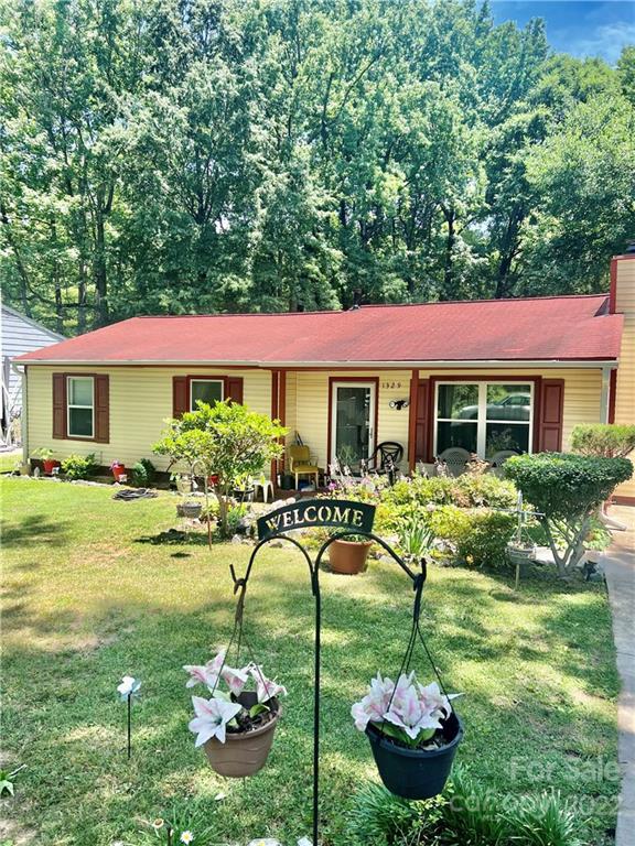 1329 Cheshire Ave., Charlotte, NC 28208