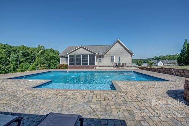 109 Silverado Dr., Grover, NC 28073