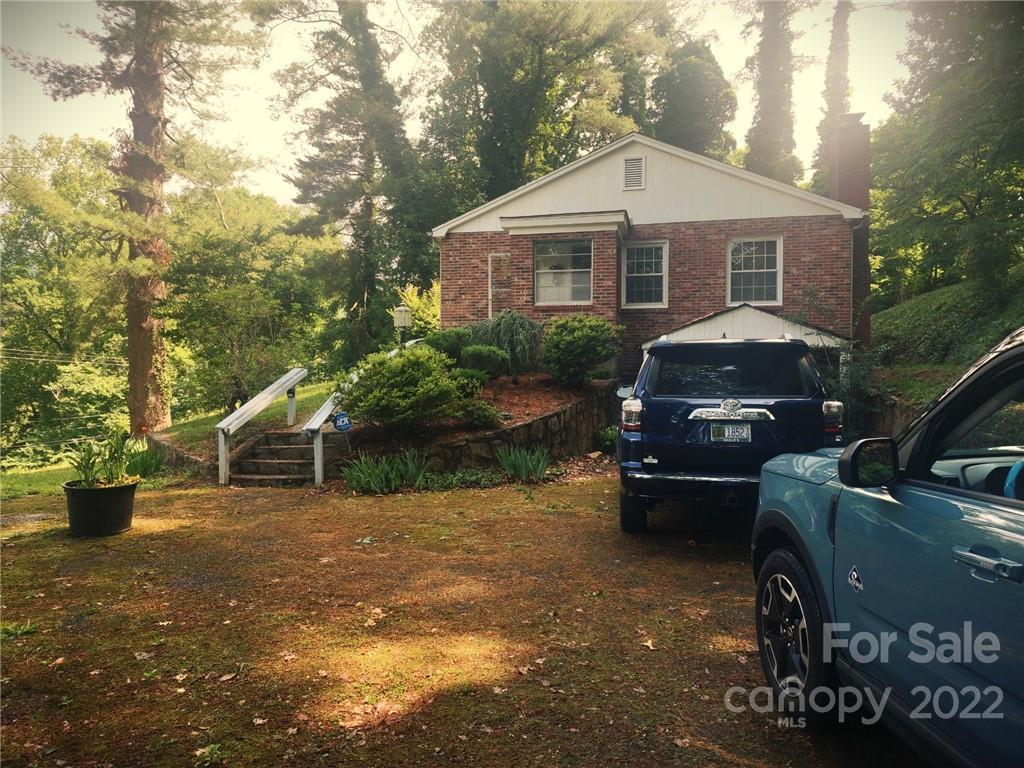 15 Landmark Dr., Sylva, NC 28779