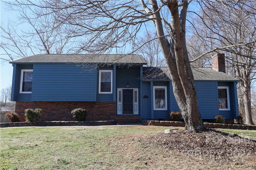 115 Highview Cir., Statesville, NC 28625