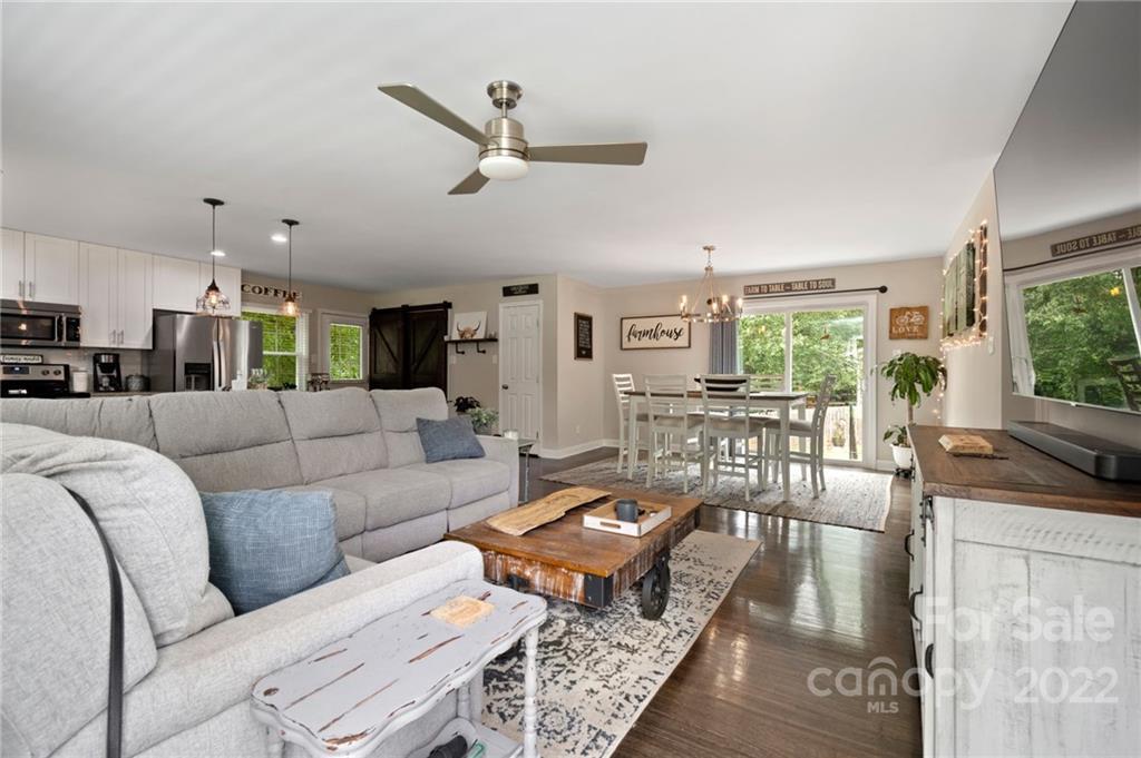 4500 Gainesborough Rd., Charlotte, NC 28205