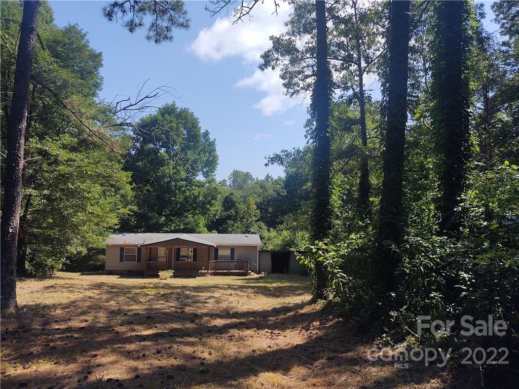 5382 Brooks Chapel Rd., Ellenboro, NC 28040