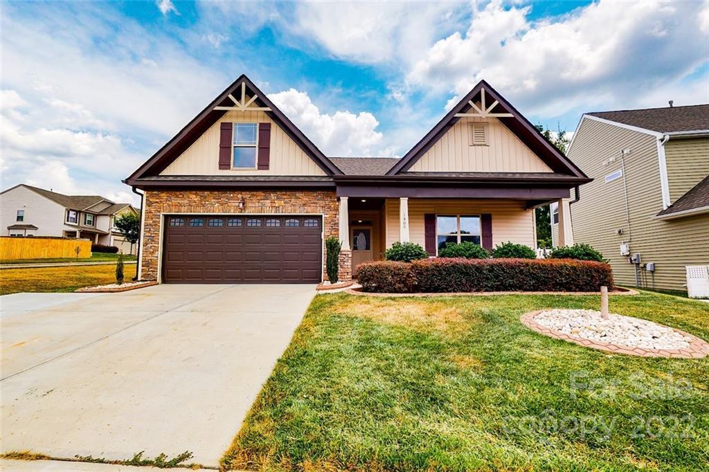 1409 Sedona Ln., Mcleansville, NC 27301