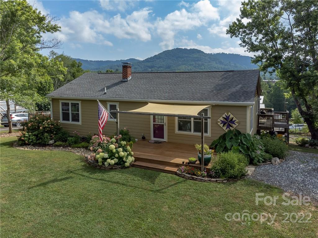 31 Skyland Cir., Asheville, NC 28804