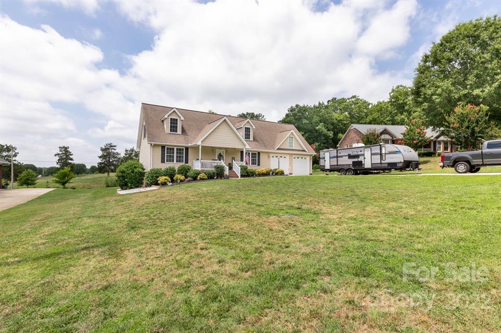 207 Royal Ave., Albemarle, NC 28001