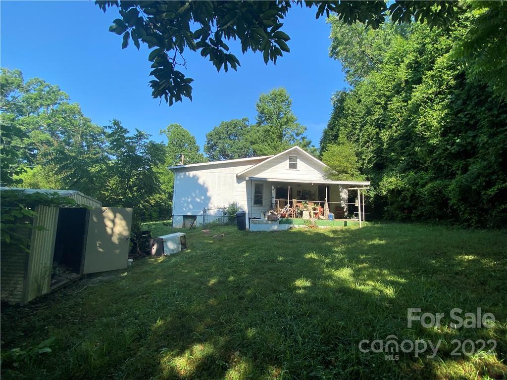 16 Middlemont Ave., Asheville, NC 28806