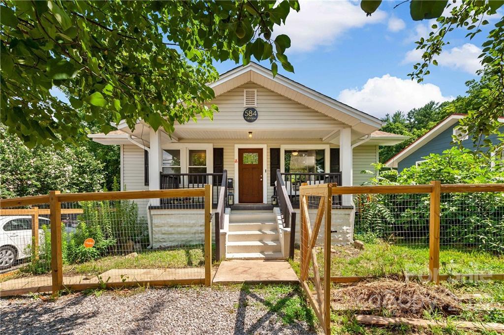 584 Fairview Rd., Asheville, NC 28803