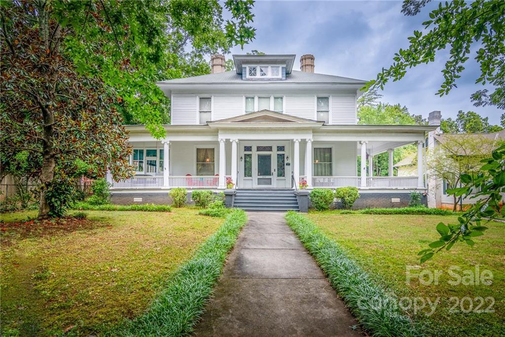 624 Walnut St., Statesville, NC 28677