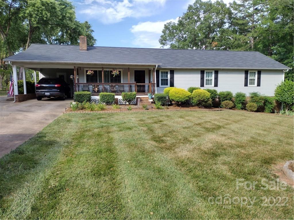 7723 Deer Track Dr., Denver, NC 28037