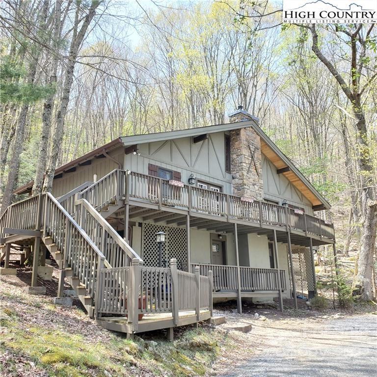 127 Lakeledge Cir., Beech Mountain, NC 28604