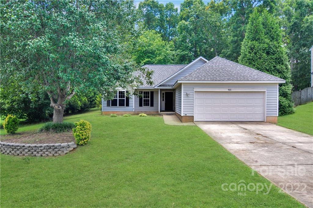 921 Barbee Farm Dr., Monroe, NC 28110