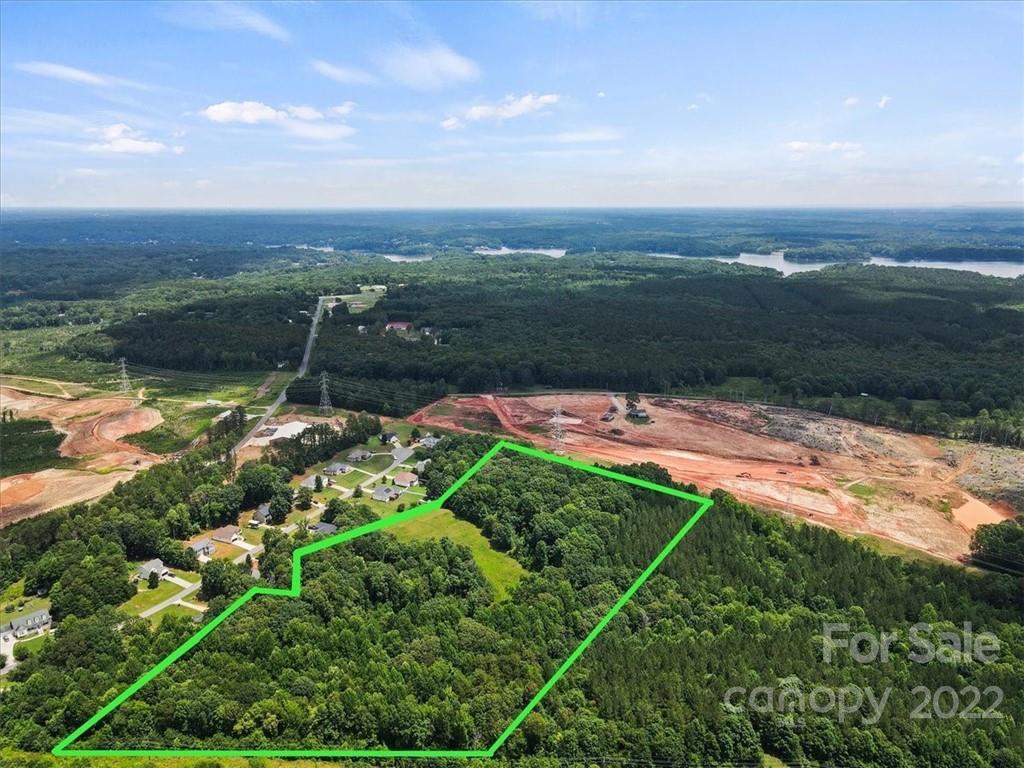 7863 Ridgeview Dr., Sherrills Ford, NC 28673