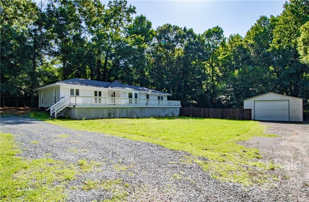 8900 Nolesgate Rd., Charlotte, NC 28215