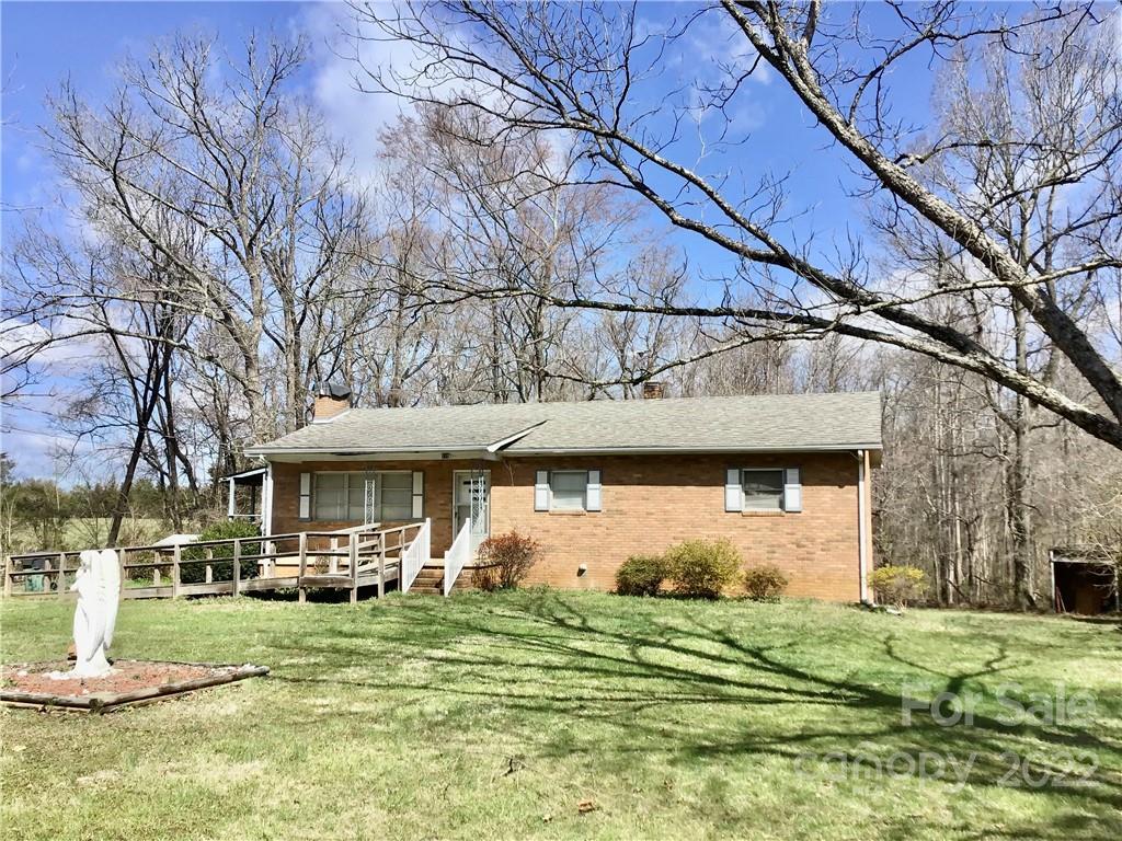 131 Roadrunner Ln., Statesville, NC 28625