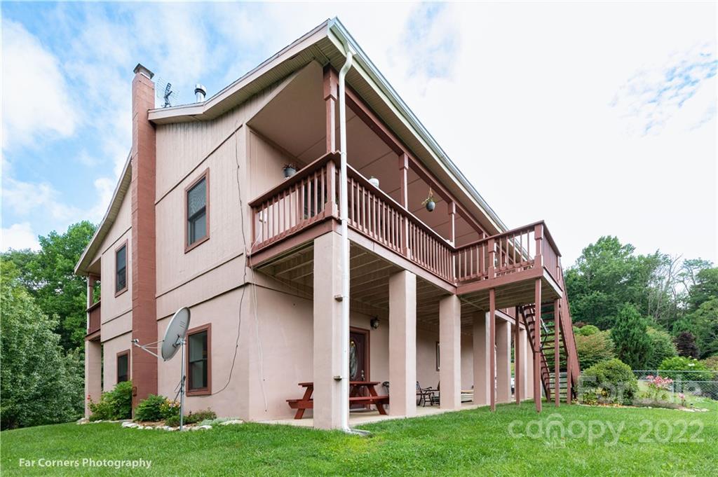 2778 Mule Stomp Rd., Clyde, NC 28721
