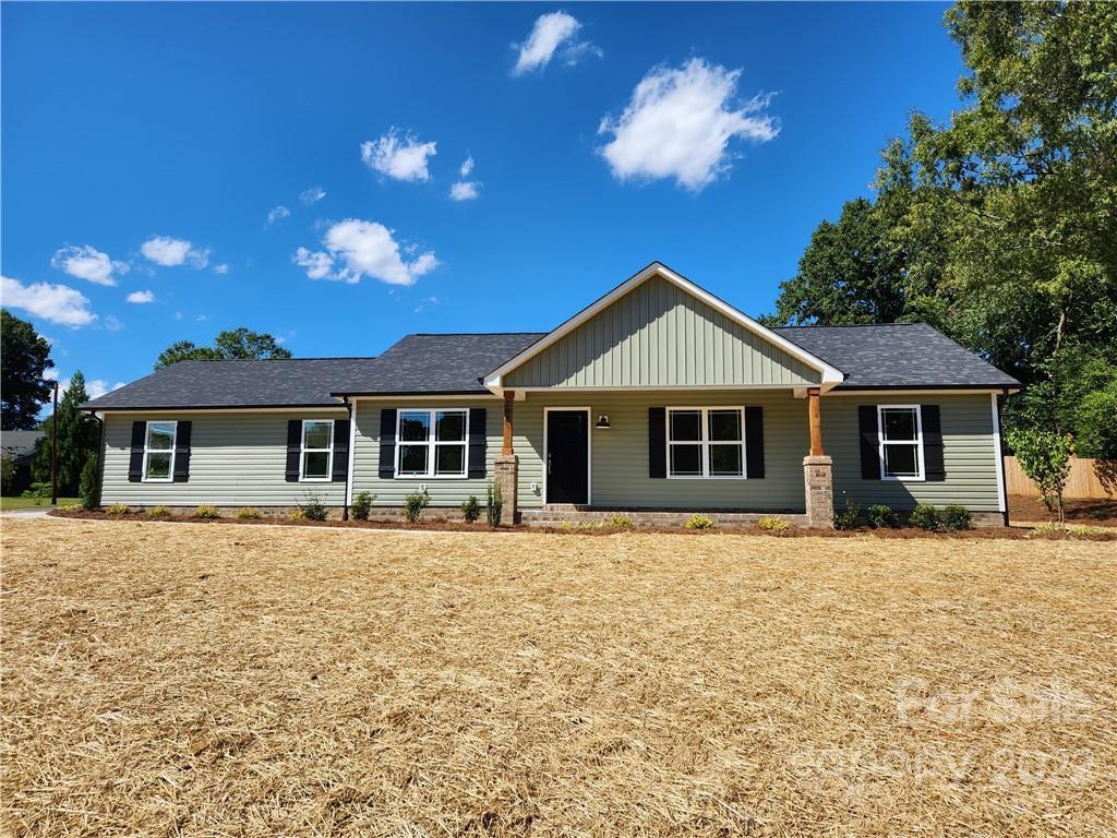 208 Charlotte St., Stanfield, NC 28163